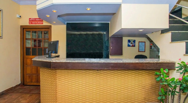 OYO 16661 E Foods, Rezervovat Hotel Kammasandra 
