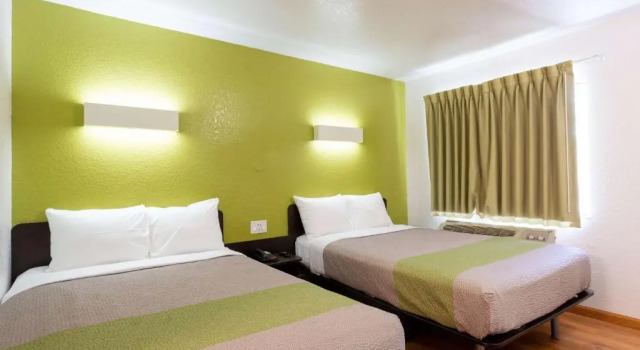 Четырёхместный номер Deluxe Motel 6-Camp Springs, DC - South Camp Springs