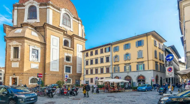 Lorenzo de' Medici Family Home, Забронировать Отель Сан-Лоренцо Флоренция, рядом с Дом Буонаротти