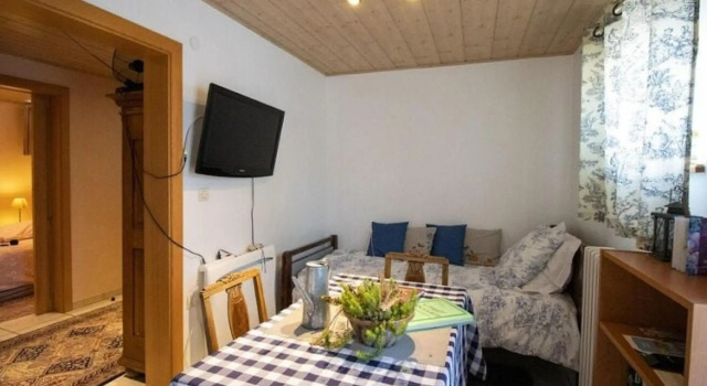 Flat in Alsace Near Vosges Nature Park, Rezervasyon Otel Morschwiller otoparklı oteller, Otopark