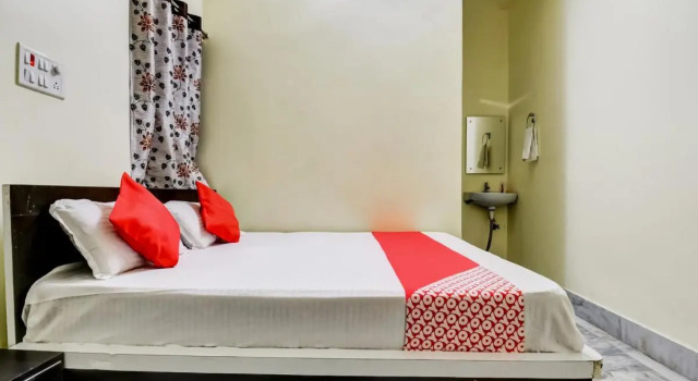 OYO Flagship 85136 Hotel Basera, Rezervovat Hotel Patna Bangalore