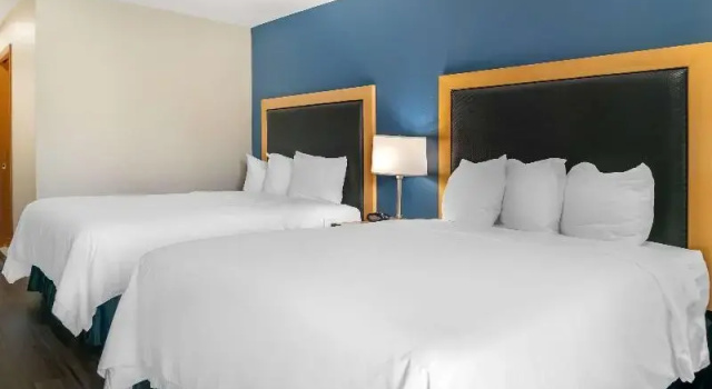 Четырёхместный номер Standard с видом на реку Best Western River Terrace