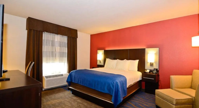 Номер Standard Astoria Hotel and Event Center