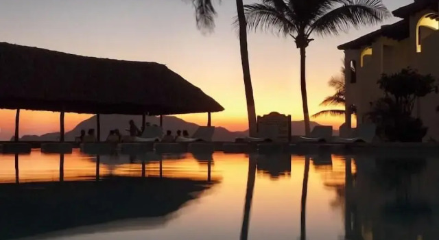 Bungalows Casablanca Alamar, Rezerwuj Hotel Hotele w Manzanillo z parkingiem, w pobliżu Las Hadas Golf Course, Parking