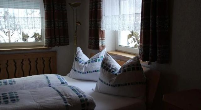 Haus Rudigier by Châtel Reizen, Book Hotel Hotels in Vorarlberg with Parking, Parking