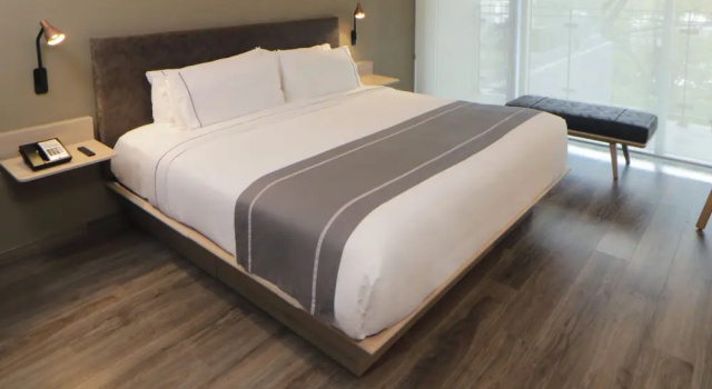Двухместный номер Standard с балконом City Express Plus by Marriott Guadalajara Providencia