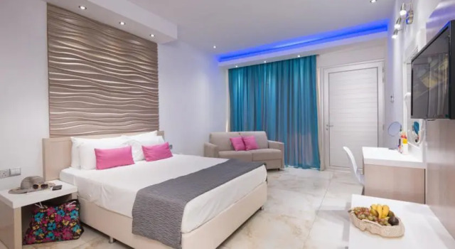 Loutsiana II Deluxe Apartments, 预订 公寓 阿依纳帕 法马古斯塔区