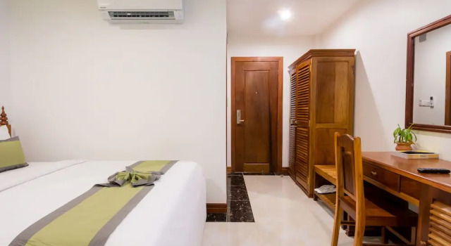 Двухместный номер Superior с балконом и с видом на город Relax Hotel