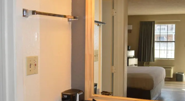 Четырёхместный номер Standard с красивым видом из окна Lake View Inn