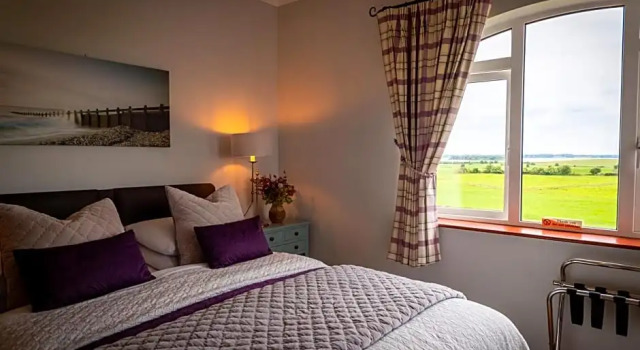 Bunratty Meadows Bed & Breakfast, Book Hotel Bunratty Clare