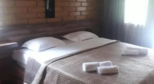 Цхалтубо дом у леса, Rezervovat Hotel Hotely v Imereti s parkováním, Parkování