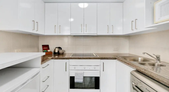 Двухместные апартаменты c 1 комнатой Manor Apartment Hotel