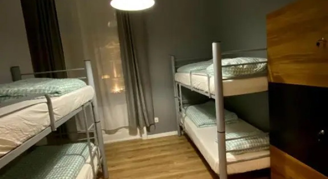 Кровать в общем номере SKY HOSTEL