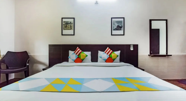 OYO Home 11874 Cozy 3BHK Goverdhan Villas, Забронировать Отель Отели штата Раджастхана с парковкой, Парковка