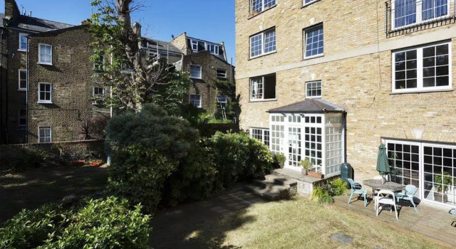 Veeve  3 Bed Flat With Parking Walford Road Stoke Newington