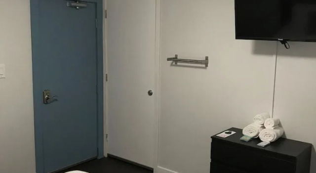 Hotel 2TwentyOne - Hostel, Забронировать Хостел Хостелы Los Angeles Beach Cities, Хостел