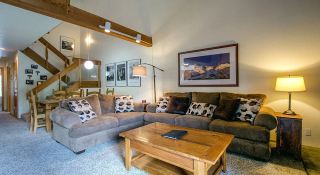 Snowcreek 626 2 Bedrooms 2 Bathrooms Condo