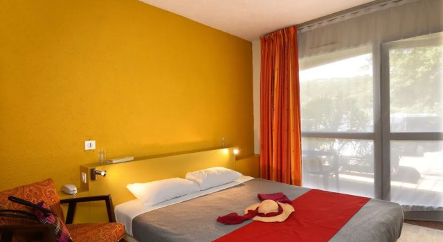 Hotel Le Lagon, Prenota Hotel Rochefort-du-Gard Gard