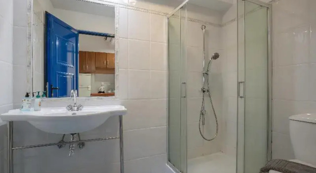 Двухместный номер Standard с балконом и с видом на бассейн Raffaello Beach Faliraki