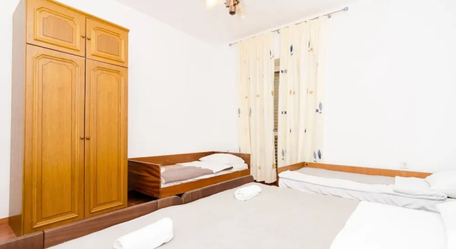 Трёхместный коттедж Guest House Kiko