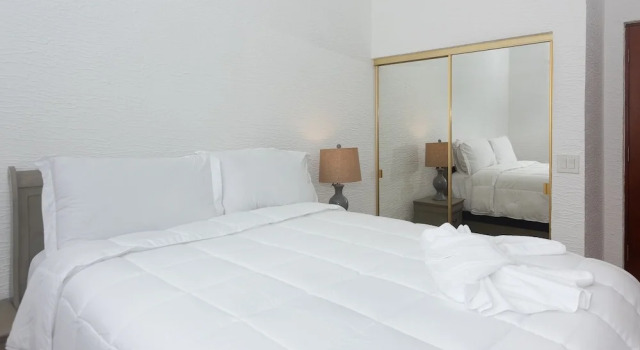 Pineapple Villa 442 condo, 预订 别墅 罗阿坦 露丹