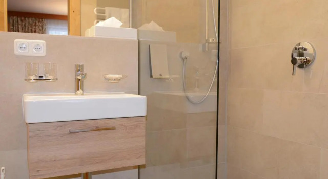 Двухместный номер Comfort "Quality Hosts Arlberg Hotel Garni Mössmer"