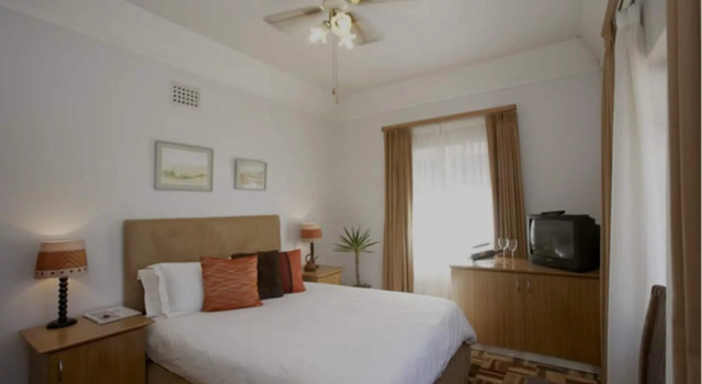 The Sanctuary Guest House Estate, Забронировать Гостевой дом Отели Кейптауна Центра с парковкой, Парковка