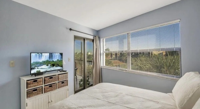 Anglers Cove 1031 #66979 - 2 Br Condo, Забронировать Апартаменты/квартира Отели Марко-Айленд с парковкой, рядом с Marco Island Medical Center, Парковка