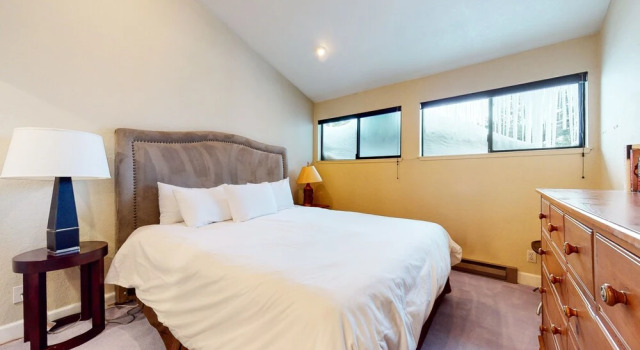 Summit #92 3 Bedroom Condo by RedAwning, Varaa Huoneisto Mammoth Lakes Mammoth