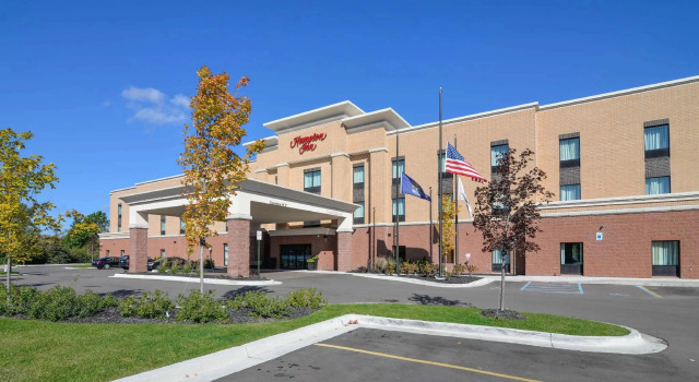 Шестиместный люкс Hampton Inn Brighton Mi