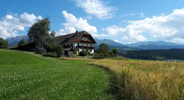 Lassacher Biobauernhof, Rezervovat Hotel Wellness hotely v Lungau, SPA