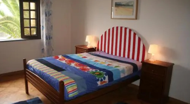 Santa Beach House, Rezervovat Hotel Hotely v Oeste s parkováním, Parkování