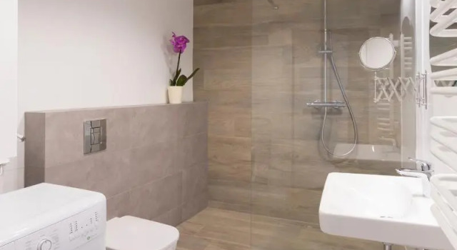 Кровать в общем номере с 6 комнатами Antique Apartments Old Town