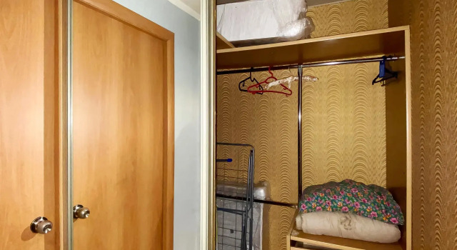 Apartments on Vsevolod Ivanov street 17, Prenota Appartamento Hotel economici a Omsky District
