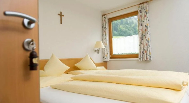 Café Pension zum Jäger, Book Hotel Hotels in Vorarlberg with Parking, Parking