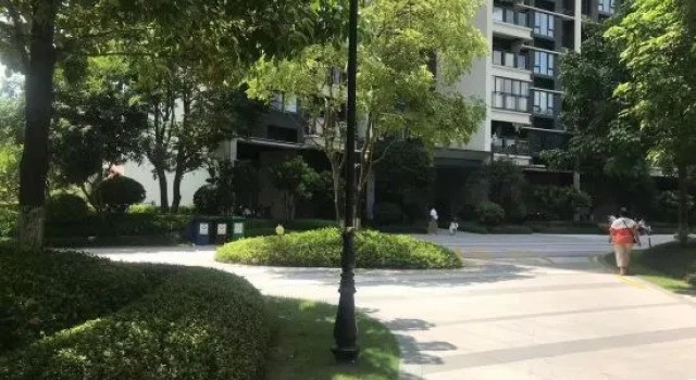 When I was a child, I stayed at the hotel (Qilou City Branch), Prenota Hotel Hotel a Wuzhou con piscina, Piscina