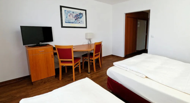 Двухместный номер Standard с балконом Apart Hotel Sehnde