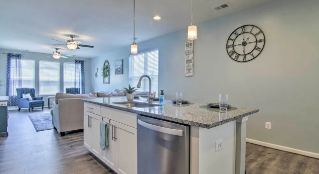 Апартаменты с 3 комнатами 5 Mi to Bethany Beach Boardwalk: Home w/ Patio!