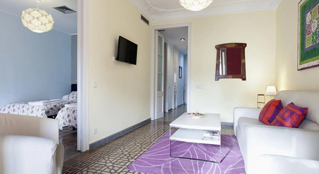Luxury apartment in central Barcelona, Забронировать Апартаменты/квартира Барселона провинция Барселона, рядом с Jove Regina Theatre
