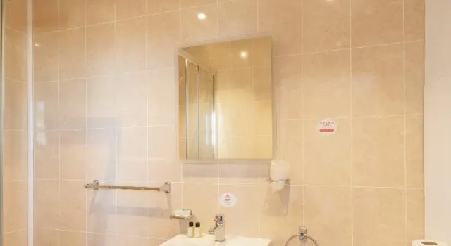 Четырёхместный номер Standard The Royal Boston Hotel by Compass Hospitality