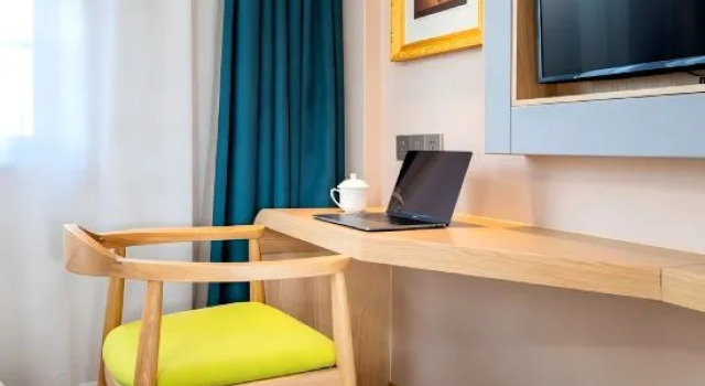 Люкс Deluxe Vienna 3 Best Hotel (Chongyang County Government)