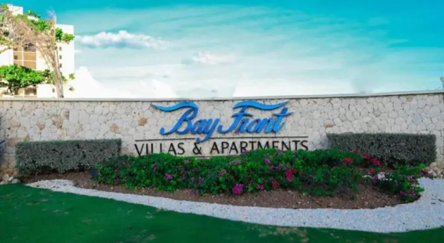 Ornella Villa - 2-Br Apartment - Pool - Parking, Réserver Appartement Appartements à Portmore, Appartement