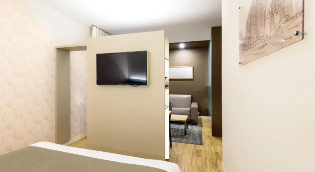 Полулюкс GHV Hotel