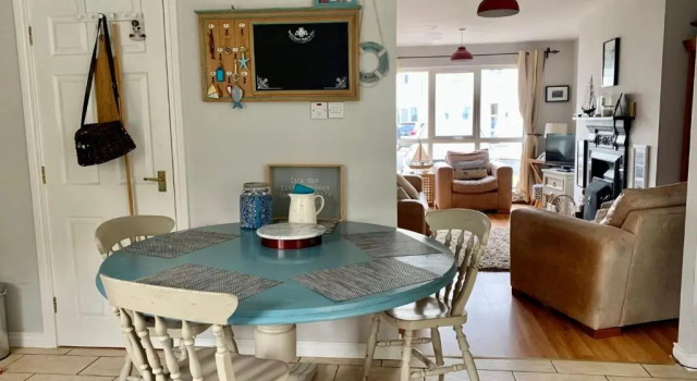Коттедж с 2 комнатами Ballycastle Holiday Home