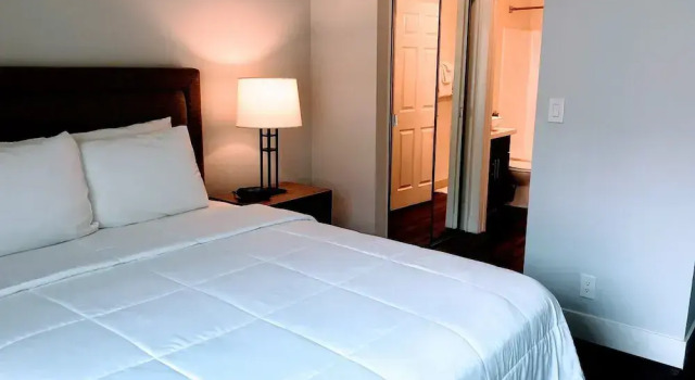 LA Westwood Deluxe Suites, Забронировать Отель Отели Вествуд с парковкой, Парковка