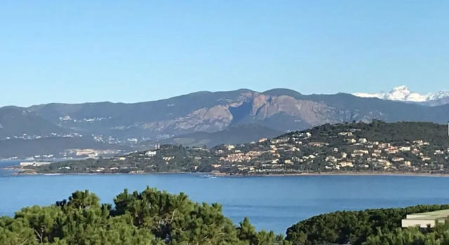 Апартаменты Superbe appartement T3 face mer baie Ajaccio