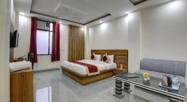Номер Standard Hotel Premier Noida 135