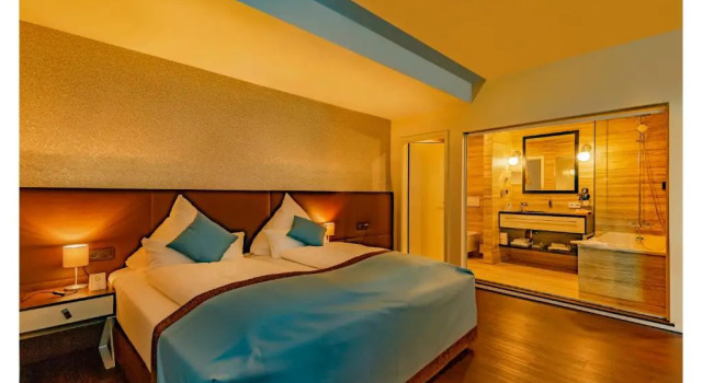 Четырёхместный номер Standard Trip Inn Conference Hotel & Suites
