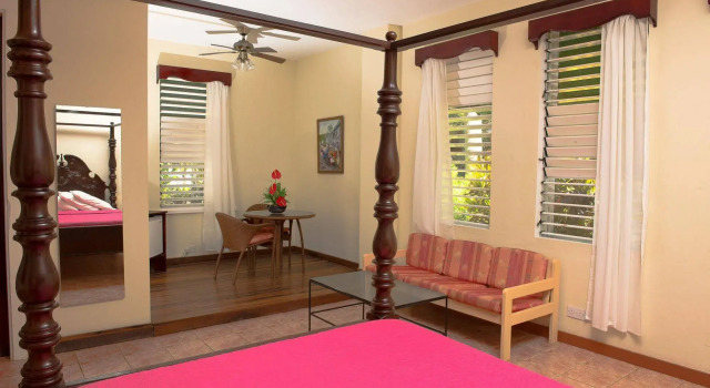 La Sagesse Hotel, Reservar Hotel Hotéis em Saint George.s com estacionamento, Estacionamento