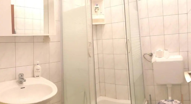 Апартаменты Цокольный этаж c 1 комнатой с красивым видом из окна Maiden Apartments
